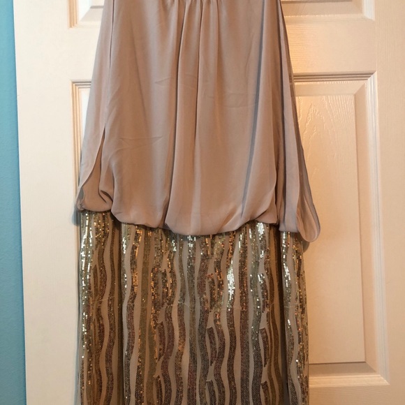 Tops - Picture 5 of 8